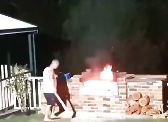 United States: The fireball in the backyard that must have woken up the whole neighborhood
