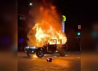 They set fire to a car and drift around it in Oakland