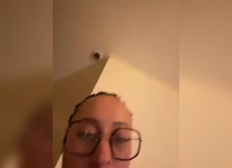 Join her in LIVE !