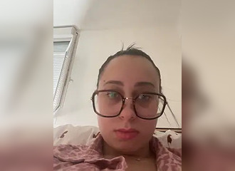Join her in LIVE !