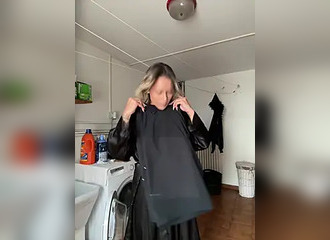 Join her in LIVE !