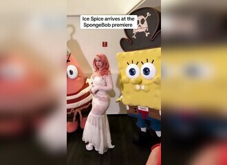 Ice Spice choque à l'avant-première de Bob l'Éponge avec une tenue transparente