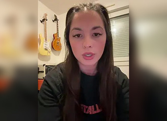 Join her in LIVE !