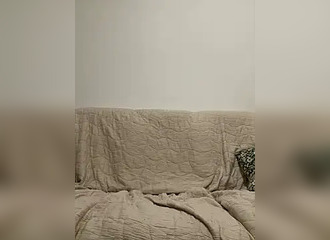 Join her in LIVE !