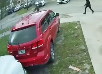 Une sonnette filme une fusillade entre deux gang (avec le rappeur Baby Cino)