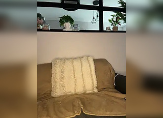 Join her in LIVE !