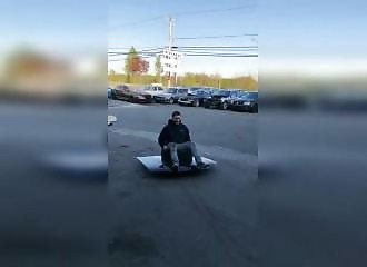 Frenchman attempts to be thrown by an airbag