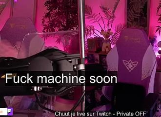 Join her in LIVE !