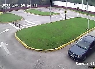 A 63-year-old woman tries to pass her driving test, but it all goes wrong!