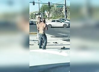 2 homeless men beat each other up in Los Angeles