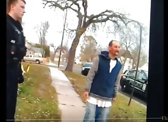 It doesn't end well for this drunk guy who asks to fight with the cops