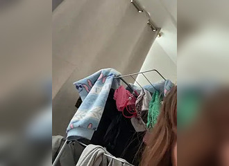 Join her in LIVE !