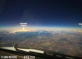 Paris-Buenos Aires, un soir de pleine lune à bord d’un Boeing 777 d’Air France