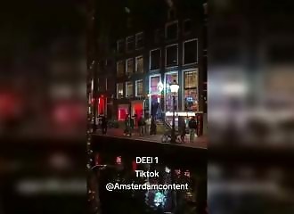 A clear warning to tourists in Amsterdam: don't provoke these police officers