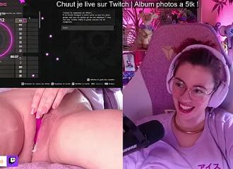 Join her in LIVE !