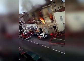 Plusieurs pompiers blessés dans l’explosion d’une maison