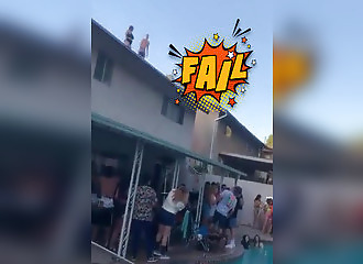 Sauter dans une piscine du haut d'un toit, toujours une mauvaise idée !