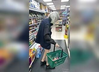 Gandalf forgot to dress for shopping (NSFW)