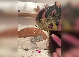 Join her in LIVE !