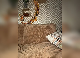 Join her in LIVE !