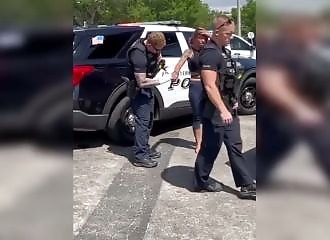 After being arrested by the police in Florida, she left a disgusting surprise on the backseat