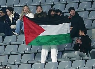 Fights break out at the Stade de France during the France-Israel match under tight security 