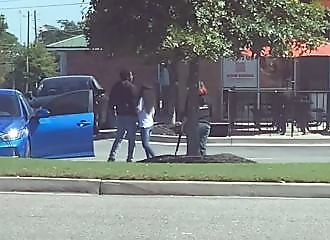 Une femme se fait tirer dessus accidentellement lors d'une dispute sur un parking