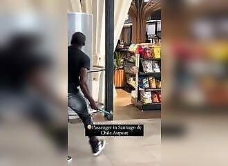 Man smashes screens at Santiago airport with hammer