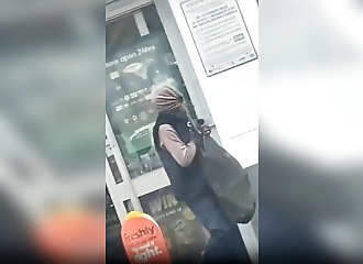 British policemen let a thief get away at a petrol station